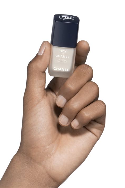 boy de chanel le vernis|best chanel nail polish colors.